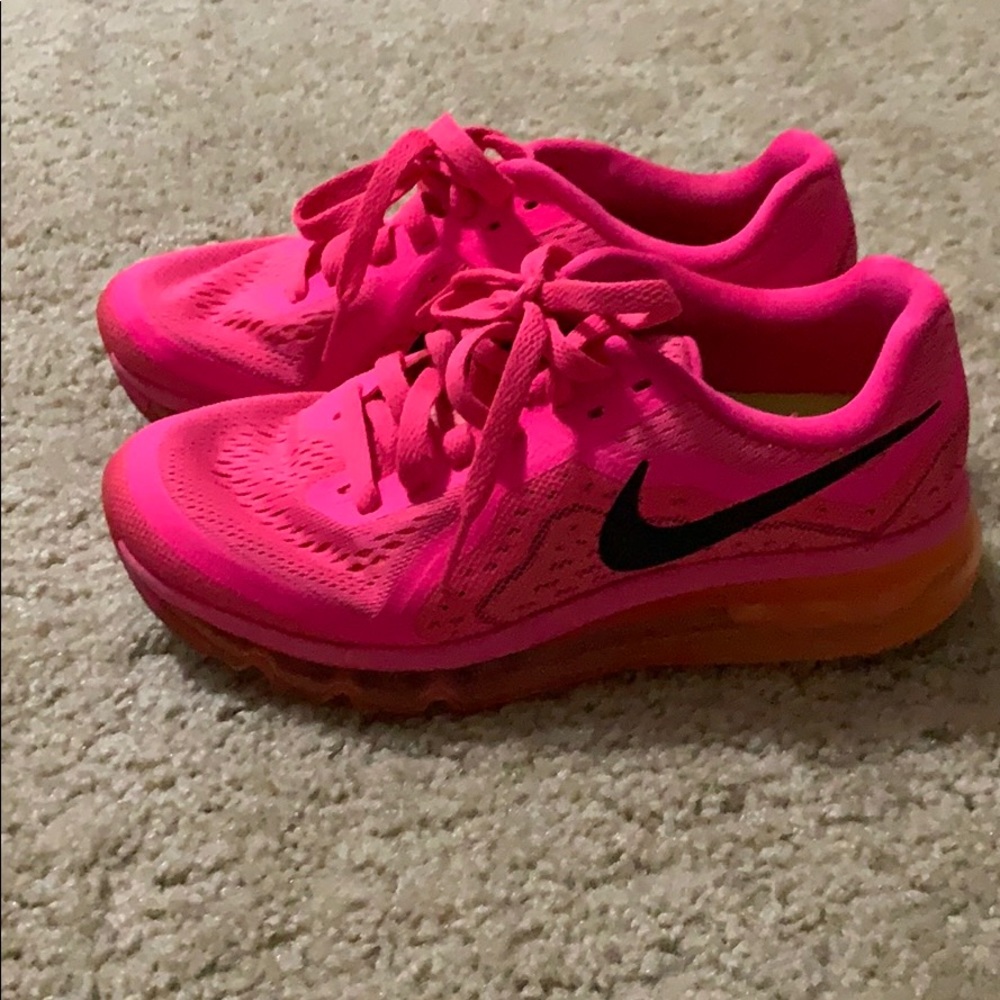 Running sneakers